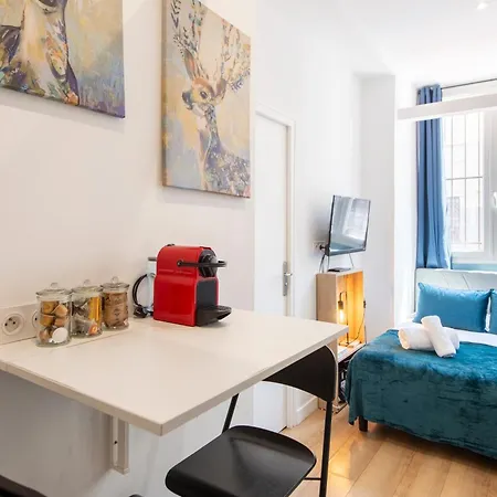 Parisian Getaway For Two In Iconic Montmartre Neighborhood *