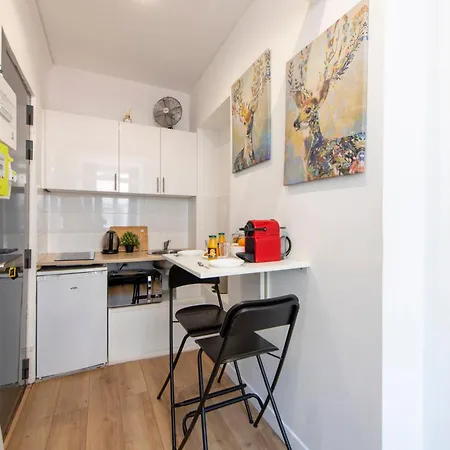 Parisian Getaway For Two In Iconic Montmartre Neighborhood * Paris