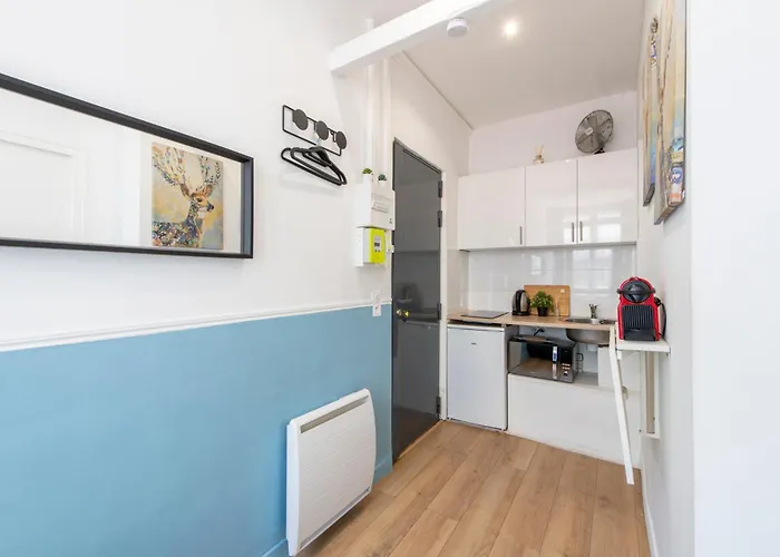 Appartement Parisian Getaway For Two In Iconic Montmartre Neighborhood *